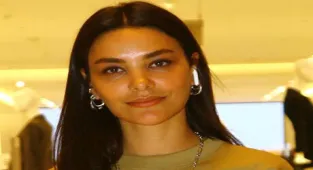 Hazal Filiz Küçükköse'ye yoğun ilgi