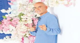 Hem patron hem solist