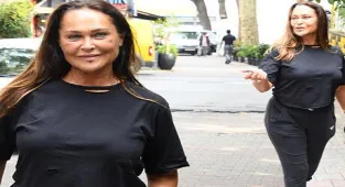 Hülya Avşar tatilden döndü
