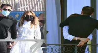Jennifer Lopez ve Ben Affleck'in balkon romantizmi