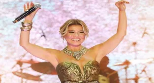 Kuruçeşme'de Gülben Ergen rüzgarı!