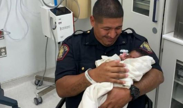 New Jersey'li Polis 2. Kattan Atılan Bebeği Kurtardı