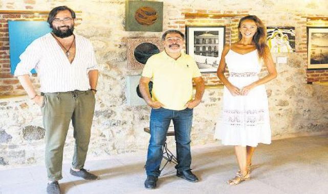 Okurlarıyla bir araya geldi