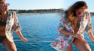 Özge Borak'tan 'yaz bitmesin' pozu