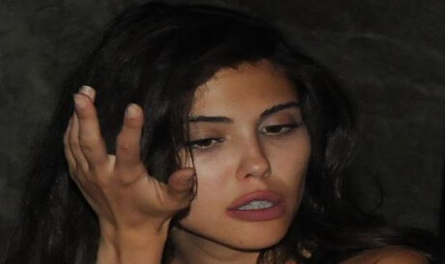 Peşini bırakmayan hayranıyla başı dertte! Dilara Aksüyek'ten suç duyurusu