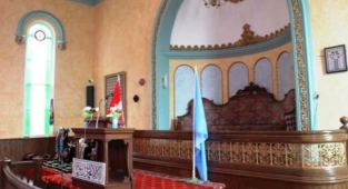 Uygur Türkleri Kiliseyi Alıp Camiye Çevirdi