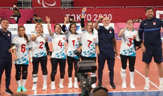 Türk Sporcular ABD'yi Sollayıp Altın Madalya Kazandı