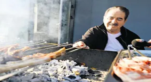 12 yıl sonra yurt dışında