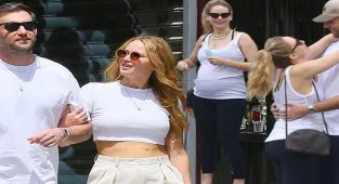 Anne olmak için gün sayan Jennifer Lawrence öğle yemeğinde