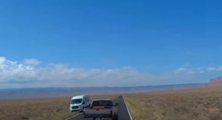Arizona'da Kuralları Hiçe Sayan Sürücü Aranıyor!