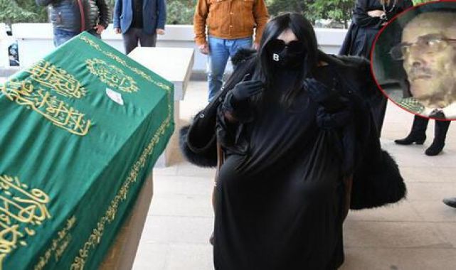 Bülent Ersoy babasını toprağa verdi: Sol kolum da gitti!