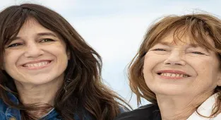 Charlotte Gainsbourg: Annemi örnek alacağım için mutluyum