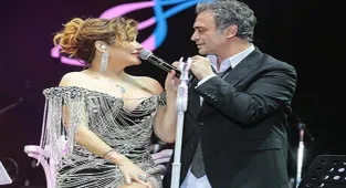 Deniz Seki ve Kutsi'den Kuruçeşme'de romantik gece