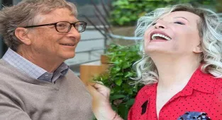 Emel Sayın'dan Bill Gates'e esprili gönderme: Hiç aklından geçirme, satılık değil