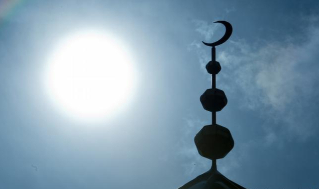 Köln Belediyesi'nden Ezan Sesine Onay...