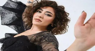 Melek Mosso kimdir, nereli? Melek Mosso şarkıları