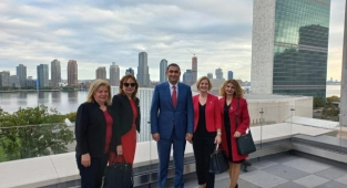 New York Cumhuriyet Okulu Türk Evinde...