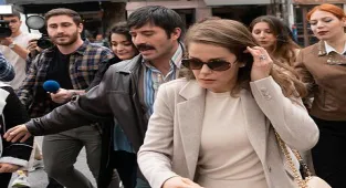 Perşembe gününün galibi 'Camdaki Kız'