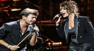 Sıla konserinde Yalın sürprizi