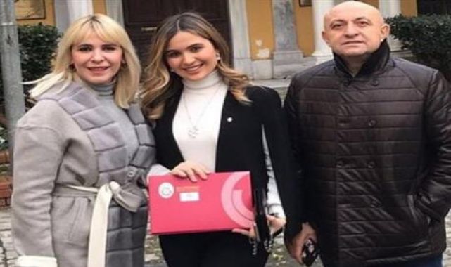 Sinan-Ayşe Engin'in kızları Elif Engin avukat oldu