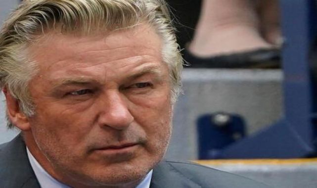 Son dakika: Alec Baldwin film çekimi sırasında kazara görüntü yönetmenini öldürdü