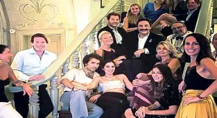 Tarihi köşkte neşeli buluşma