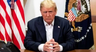 Trump'dan AIDS İddiası