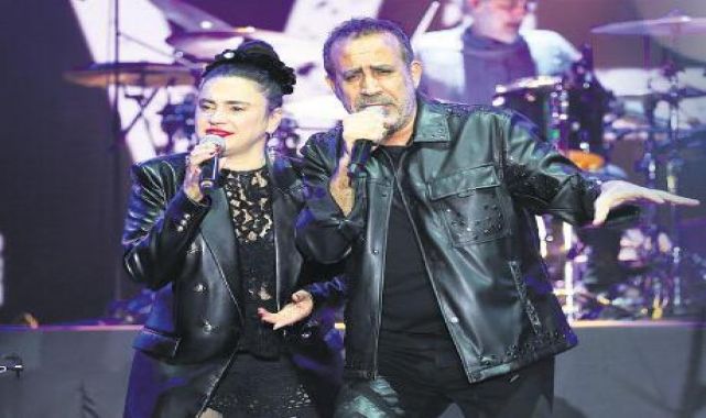Yağmurda müzik şöleni!