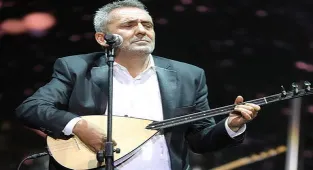 Yavuz Bingöl'den Kuruçeşme'de türkü gecesi