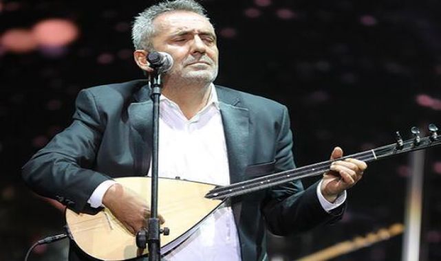 Yavuz Bingöl'den Kuruçeşme'de türkü gecesi