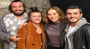 Zuhal Olcay pandemide ilk kez tiyatro izledi