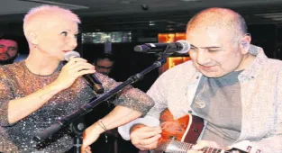 ‘90’lar şarkılarını kıskanıyorlar’