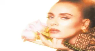 Adele: Kollarımı sevmiyorum