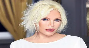 Ajda zirvede