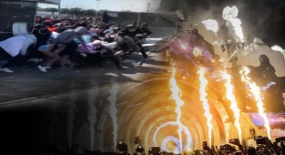 Amerika'da Festivalde İzdiham: 9 Ölü