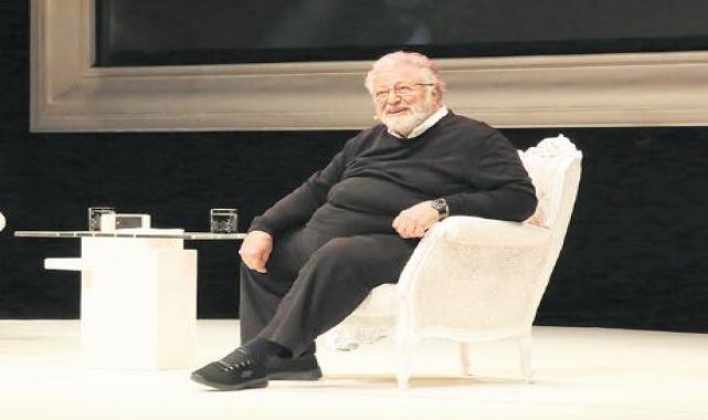 Ayakta alkışlandı