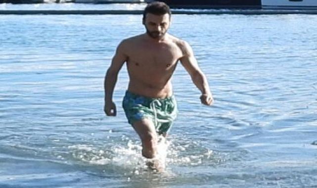 Emre Kaya kasım ayında denize girdi
