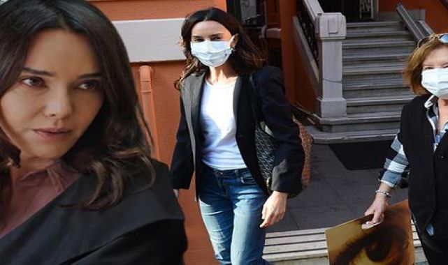 Hande Ataizi annesini kontrole götürdü