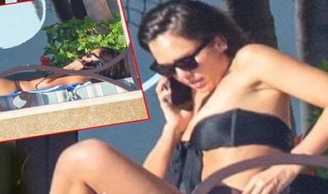 Jessica Alba Meksika'da güneşin ve denizin keyfini çıkardı