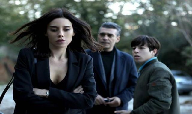 Sadakatsiz 39. son bölüm full izle! Sadakatsiz dizisi 40. yeni bölüm fragmanı...