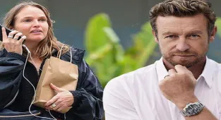 Simon Baker ile Laura May Gibbs yollarını ayırdı