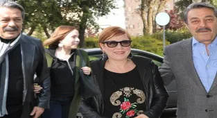 Son Dakika... Kadir İnanır'ın sağlık durumu nasıl? Hayat arkadaşı Jülide Kural'dan açıklama
