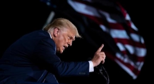 Trump Protestocuları Öldüren Rittenhouse'la Görüştü