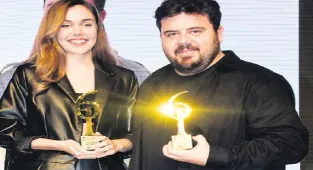 Ünlü akını