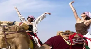 Buse İskenderoğlu'ndan çölde safari