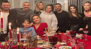 Demet Akalın ve Alişan yılbaşı yemeğinde buluştu