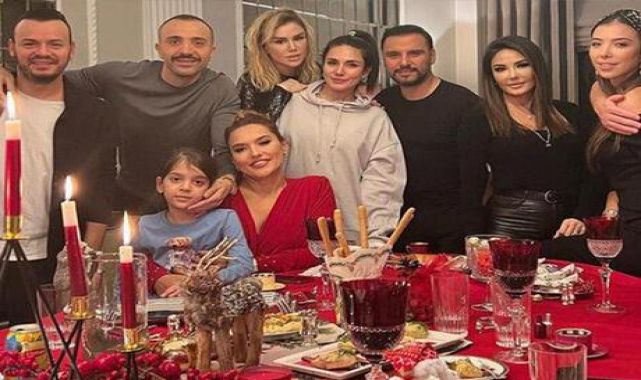 Demet Akalın ve Alişan yılbaşı yemeğinde buluştu