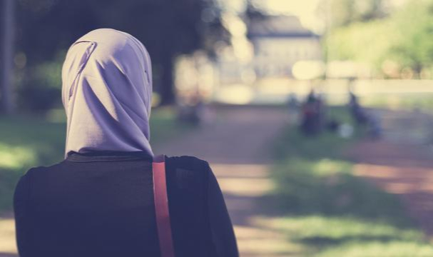 Kanada'da Başörtüsü ve Müslümanlara Ağır Hakaret