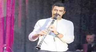 Klarnet çaldı