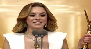 Melis Sezen kimdir, kaç yaşında? Pantene Altın Kelebek Ödüllerine damga vurdu!
